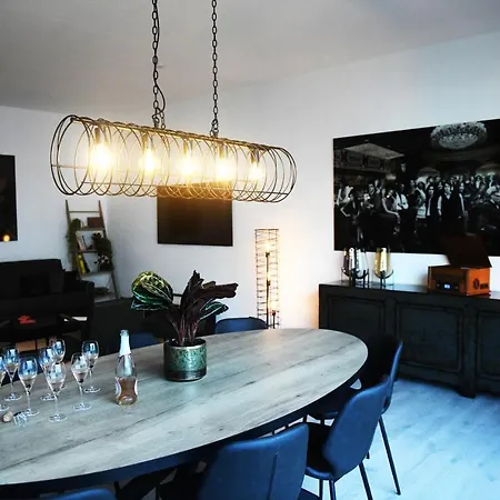 Music Of The World - Apartment Antwerp