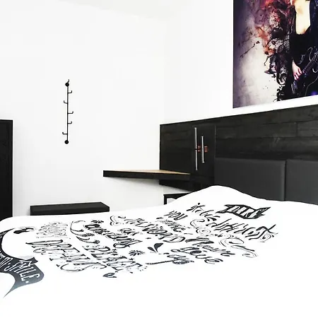 Apartment Music Of The World -